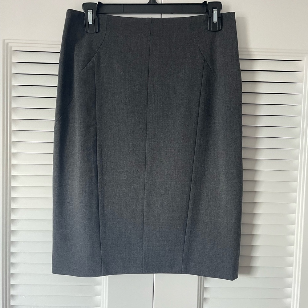Formal Gray Women's Skirt - Anne Klein Size 4